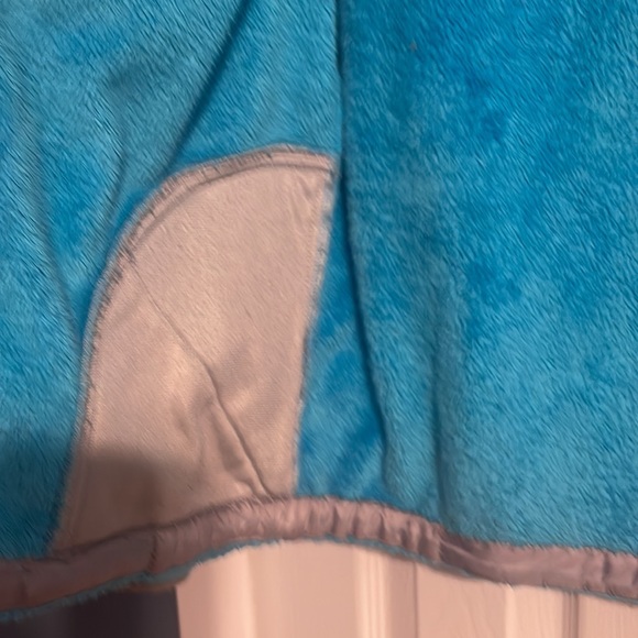 The North Face Girls zip up in blue and grey with hood size Large 14-16 - Picture 9 of 12